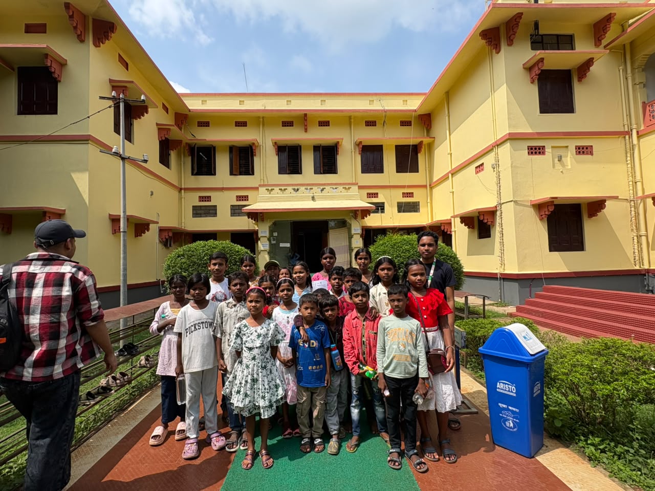 An Educational Excursion to Rabindra Bhavan Museum, Shantiniketan